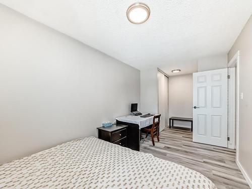 4 14120 80 Street, Edmonton, AB - Indoor Photo Showing Bedroom