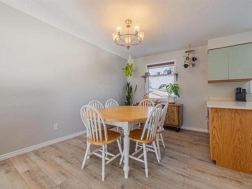 8612 152A Avenue, Edmonton, AB - Indoor Photo Showing Dining Room