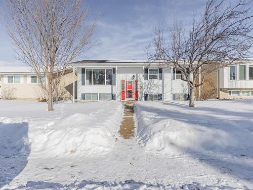 8612 152A Avenue, Edmonton, AB - Outdoor With Facade