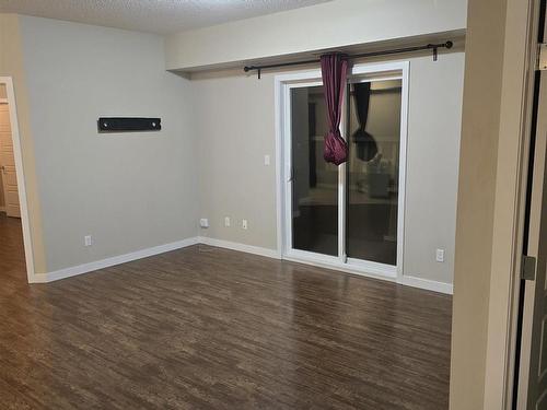 202 13835 155 Avenue, Edmonton, AB - Indoor Photo Showing Other Room