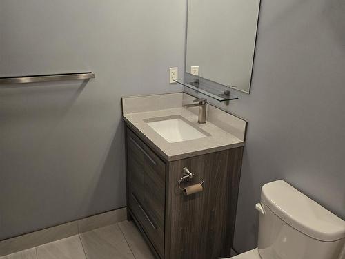 202 13835 155 Avenue, Edmonton, AB - Indoor Photo Showing Bathroom