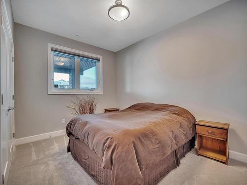 4510 Wingfield Bay, Edmonton, AB - Indoor Photo Showing Bedroom