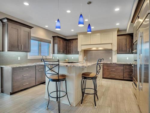 4510 Wingfield Bay, Edmonton, AB - Indoor Photo Showing Kitchen With Upgraded Kitchen