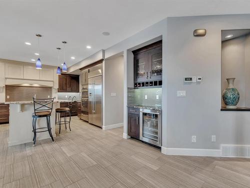 4510 Wingfield Bay, Edmonton, AB - Indoor Photo Showing Kitchen