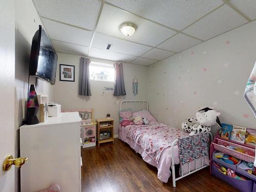 1230 62 St, Edmonton, AB - Indoor Photo Showing Bedroom