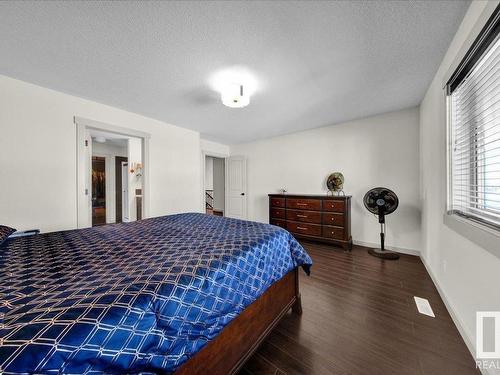 15836 13 Avenue Sw, Edmonton, AB - Indoor Photo Showing Bedroom