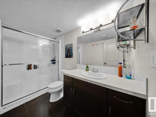 15836 13 Avenue Sw, Edmonton, AB - Indoor Photo Showing Bathroom