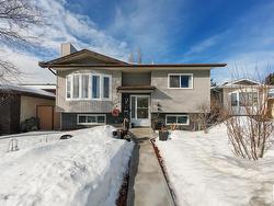 3432 40 Street  Edmonton, AB T6L 3Z2