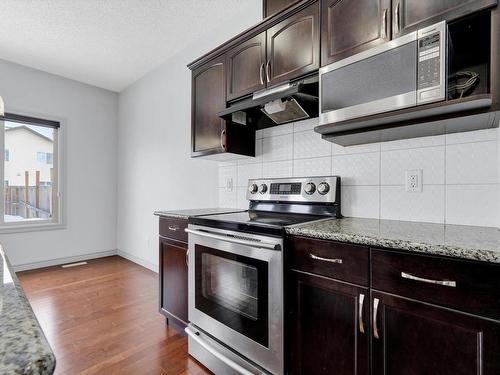 2832 16 Avenue Nw, Edmonton, AB - Indoor Photo Showing Kitchen