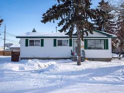 13529 69 Street NW  Edmonton, AB T5C 0H7