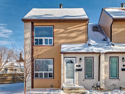 31 1651 46 Street  Edmonton, AB T6L 5H2