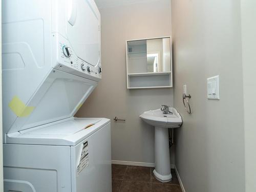 10 9856 83 Avenue, Edmonton, AB - Indoor Photo Showing Laundry Room