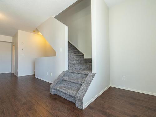 10 9856 83 Avenue, Edmonton, AB - Indoor Photo Showing Other Room