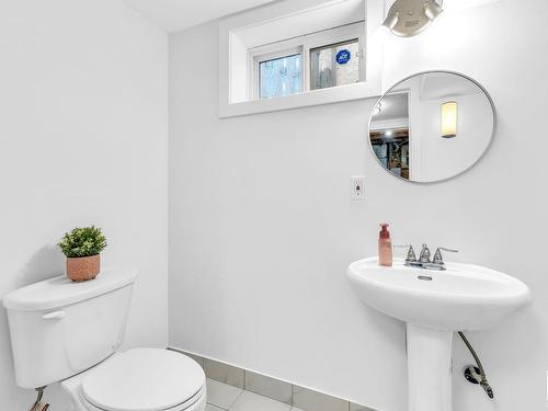 14727 33 Street, Edmonton, AB - Indoor Photo Showing Bathroom