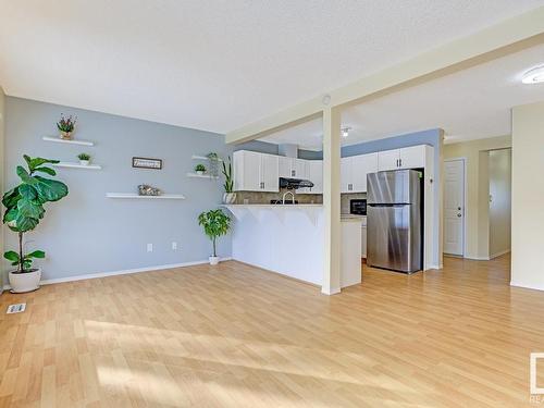 16325 55A Street, Edmonton, AB - Indoor Photo Showing Kitchen