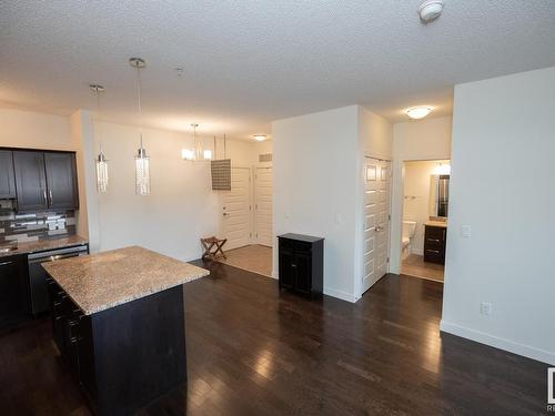 105 10520 56 Avenue, Edmonton, AB - Indoor Photo Showing Kitchen