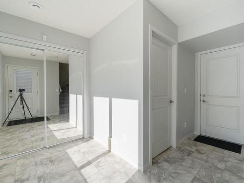 58 1816 Rutherford Road, Edmonton, AB - Indoor Photo Showing Other Room