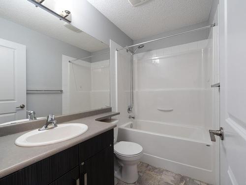 58 1816 Rutherford Road, Edmonton, AB - Indoor Photo Showing Bathroom