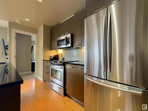 203 9908 84 Avenue, Edmonton, AB - Indoor Photo Showing Kitchen With Stainless Steel Kitchen