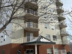 206 9707 105 Street  Edmonton, AB T5K 2Y4