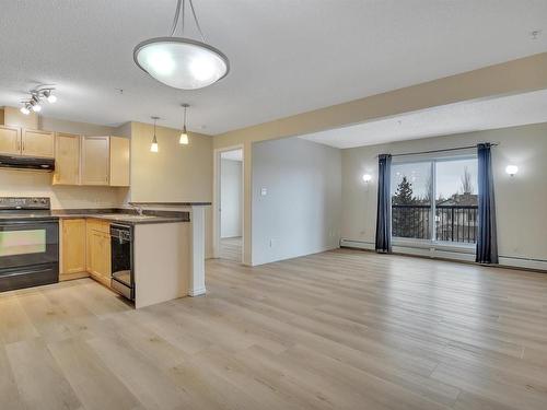 311 646 Mcallister Loop, Edmonton, AB - Indoor Photo Showing Kitchen