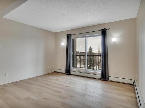 311 646 Mcallister Loop, Edmonton, AB - Indoor Photo Showing Other Room