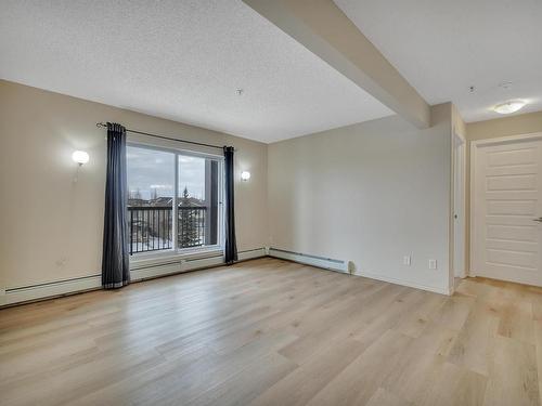 311 646 Mcallister Loop, Edmonton, AB - Indoor Photo Showing Other Room