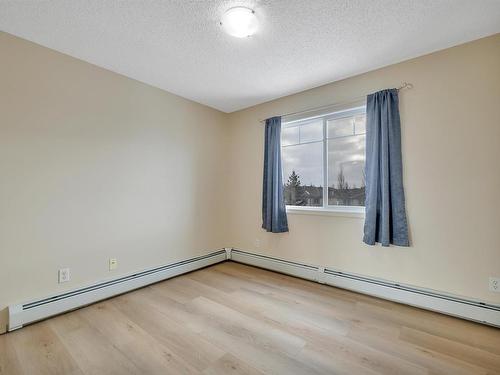 311 646 Mcallister Loop, Edmonton, AB - Indoor Photo Showing Other Room