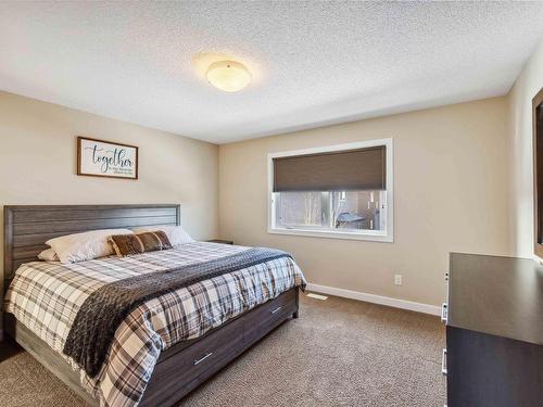 16724 60 Street, Edmonton, AB - Indoor Photo Showing Bedroom