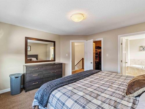 16724 60 Street, Edmonton, AB - Indoor Photo Showing Bedroom