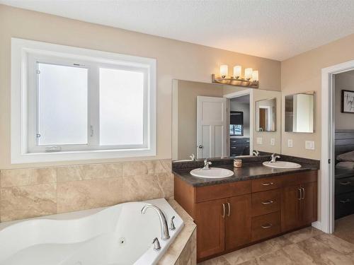 16724 60 Street, Edmonton, AB - Indoor Photo Showing Bathroom