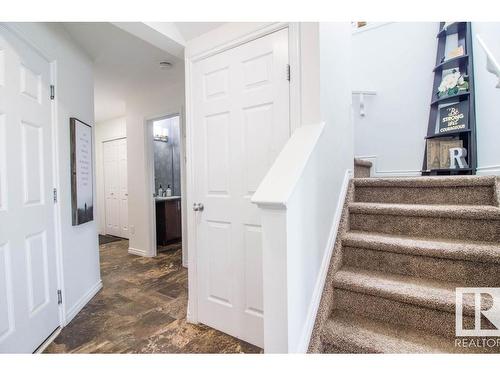 937 Ebbers Crescent Nw, Edmonton, AB - Indoor Photo Showing Other Room