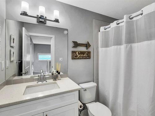 1811 Keene Crescent, Edmonton, AB - Indoor Photo Showing Bathroom