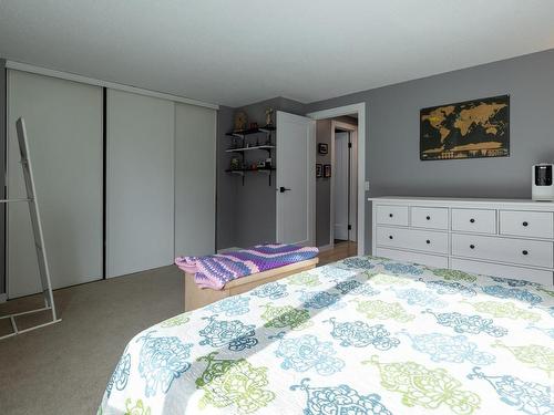 2576 138A Avenue, Edmonton, AB - Indoor Photo Showing Bedroom