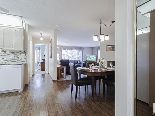 311 10915 21 Avenue, Edmonton, AB - Indoor Photo Showing Dining Room