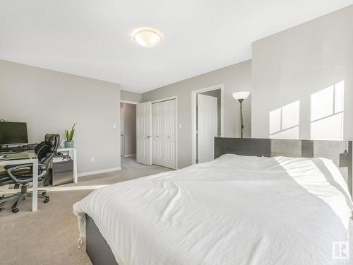 6930 23 Avenue, Edmonton, AB - Indoor Photo Showing Bedroom