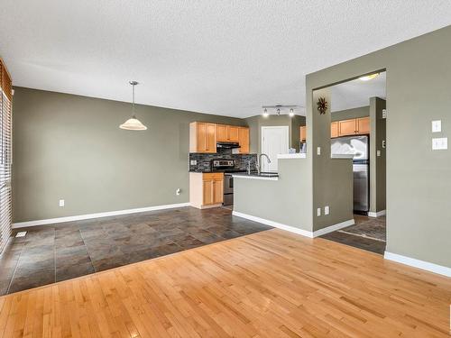 711 89 Street Sw, Edmonton, AB - Indoor Photo Showing Kitchen