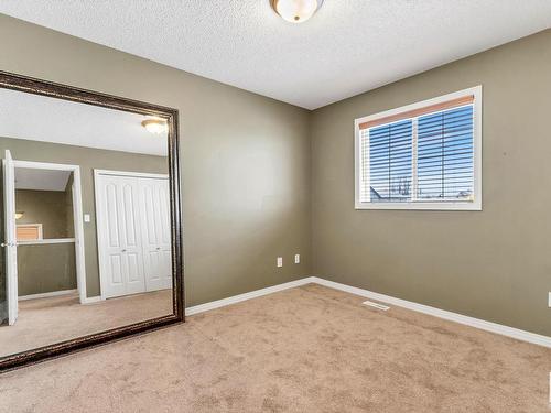 711 89 Street Sw, Edmonton, AB - Indoor Photo Showing Other Room