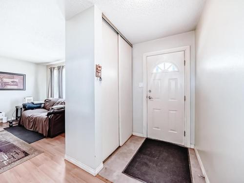 35 Amberly Court, Edmonton, AB - Indoor Photo Showing Other Room