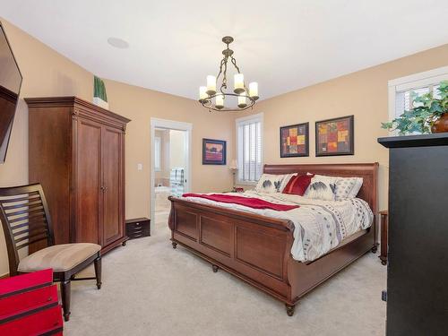 1237 Chahley Landing, Edmonton, AB - Indoor Photo Showing Bedroom