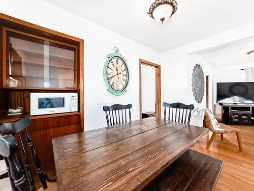 4026 113 Avenue, Edmonton, AB - Indoor Photo Showing Dining Room