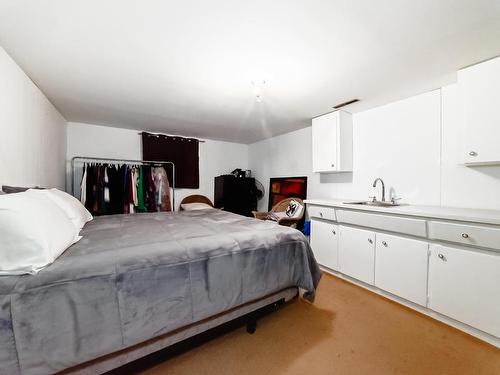 4026 113 Avenue, Edmonton, AB - Indoor Photo Showing Bedroom