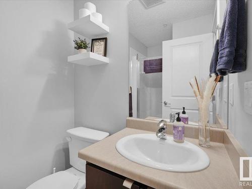 346 1196 Hyndman Road, Edmonton, AB - Indoor Photo Showing Bathroom