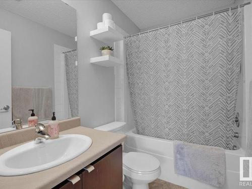 346 1196 Hyndman Road, Edmonton, AB - Indoor Photo Showing Bathroom