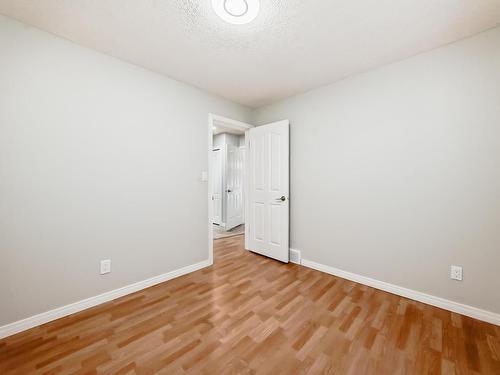 16104 100 Street, Edmonton, AB - Indoor Photo Showing Other Room