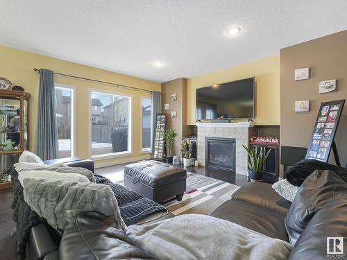 7129 South Terwillegar Drive, Edmonton, AB - Indoor Photo Showing Living Room With Fireplace