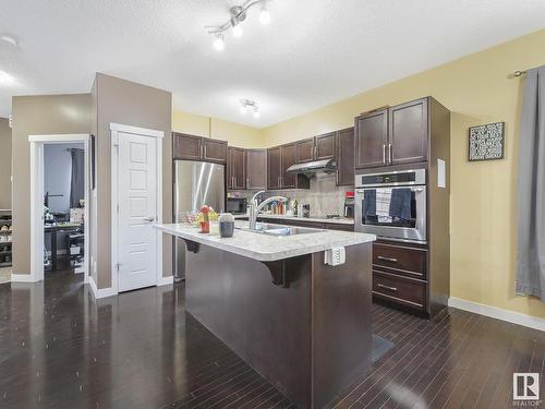 7129 South Terwillegar Drive, Edmonton, AB - Indoor Photo Showing Kitchen With Upgraded Kitchen