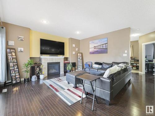 7129 South Terwillegar Drive, Edmonton, AB - Indoor Photo Showing Living Room With Fireplace