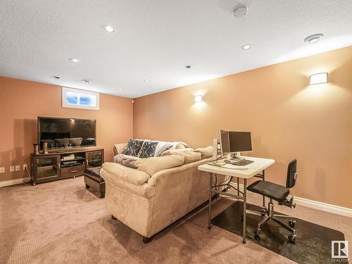 7032 138 Avenue, Edmonton, AB - Indoor