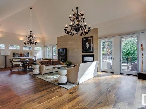 243 Windermere Drive, Edmonton, AB - Indoor Photo Showing Living Room